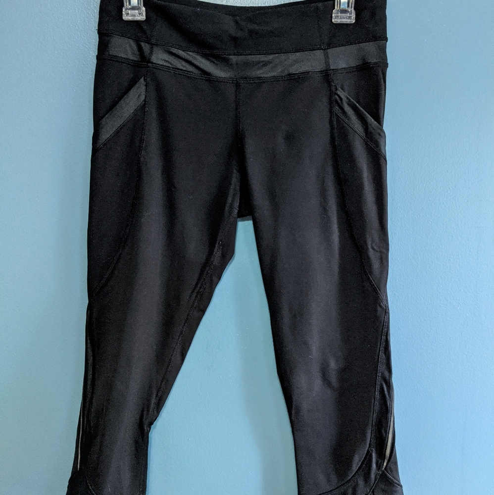 Lululemon Capri Crop Leggings Satin Trim